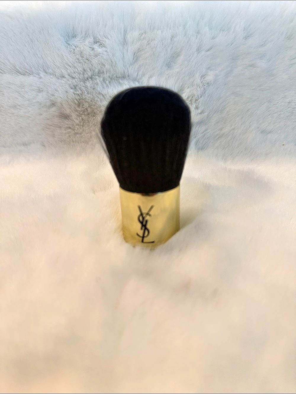 NWOT Yves Saint Laurent Kabuki Brush Black & Gold